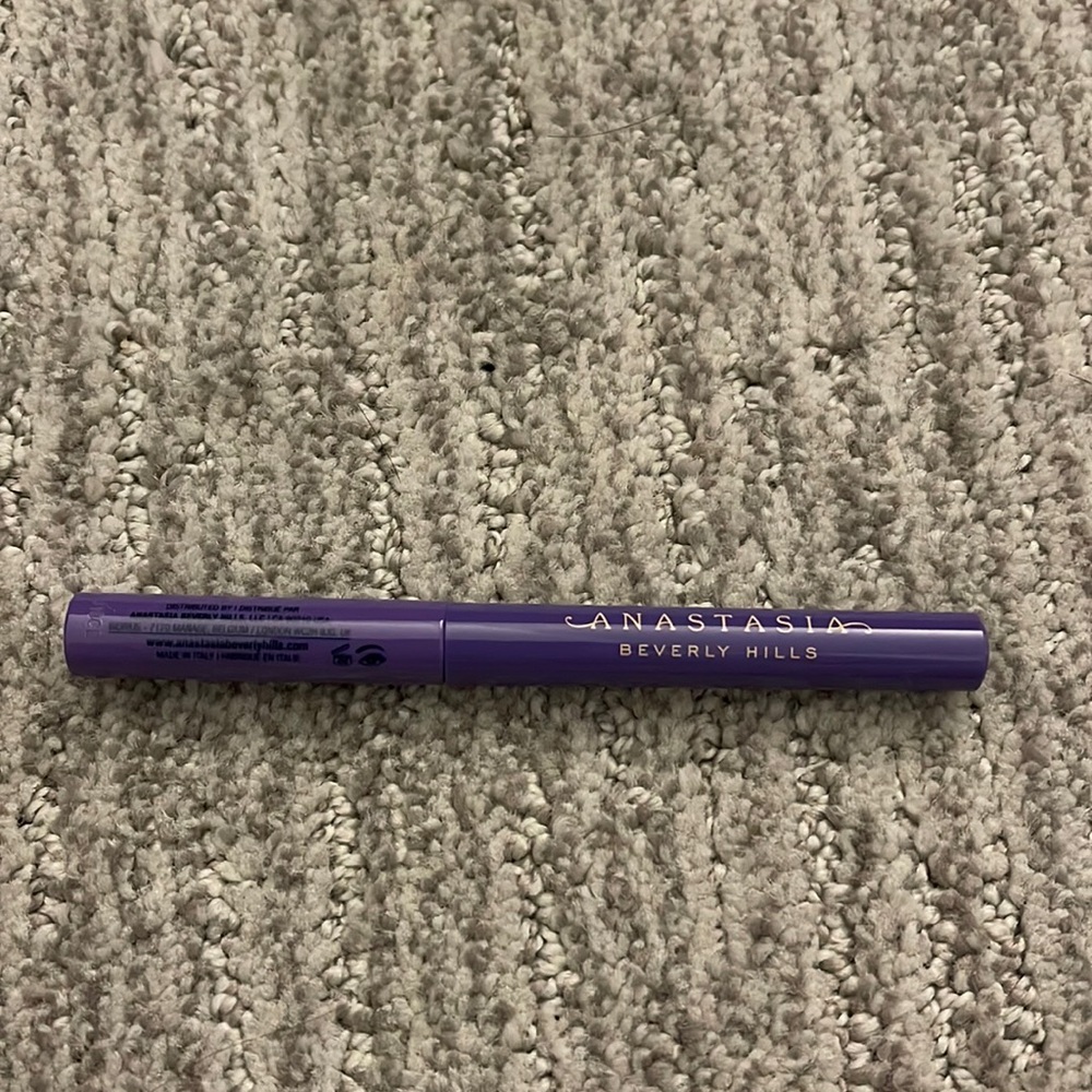 Anastasia Liquid eyeliner in black